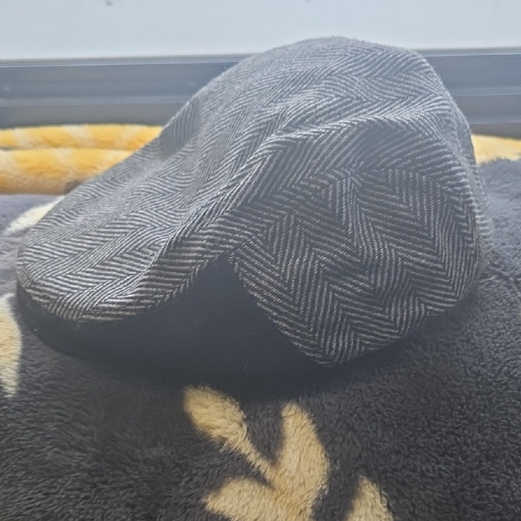Gray Herringbone Flat Cap - Picture 2 of 4